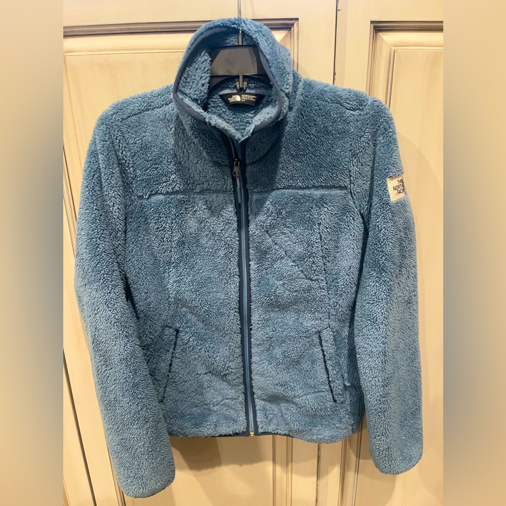 EUC The North face women’s fleece pile jacket size S